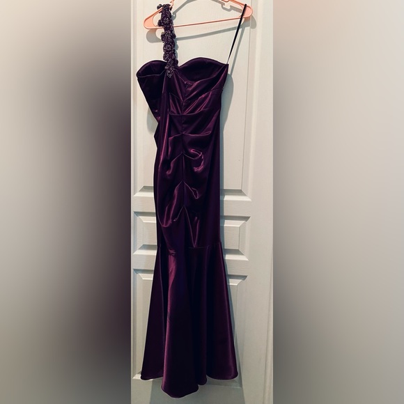Xscape Purple By Joanna Chen Fish Tail Gown Formal Dress B1 - Picture 2 of 8